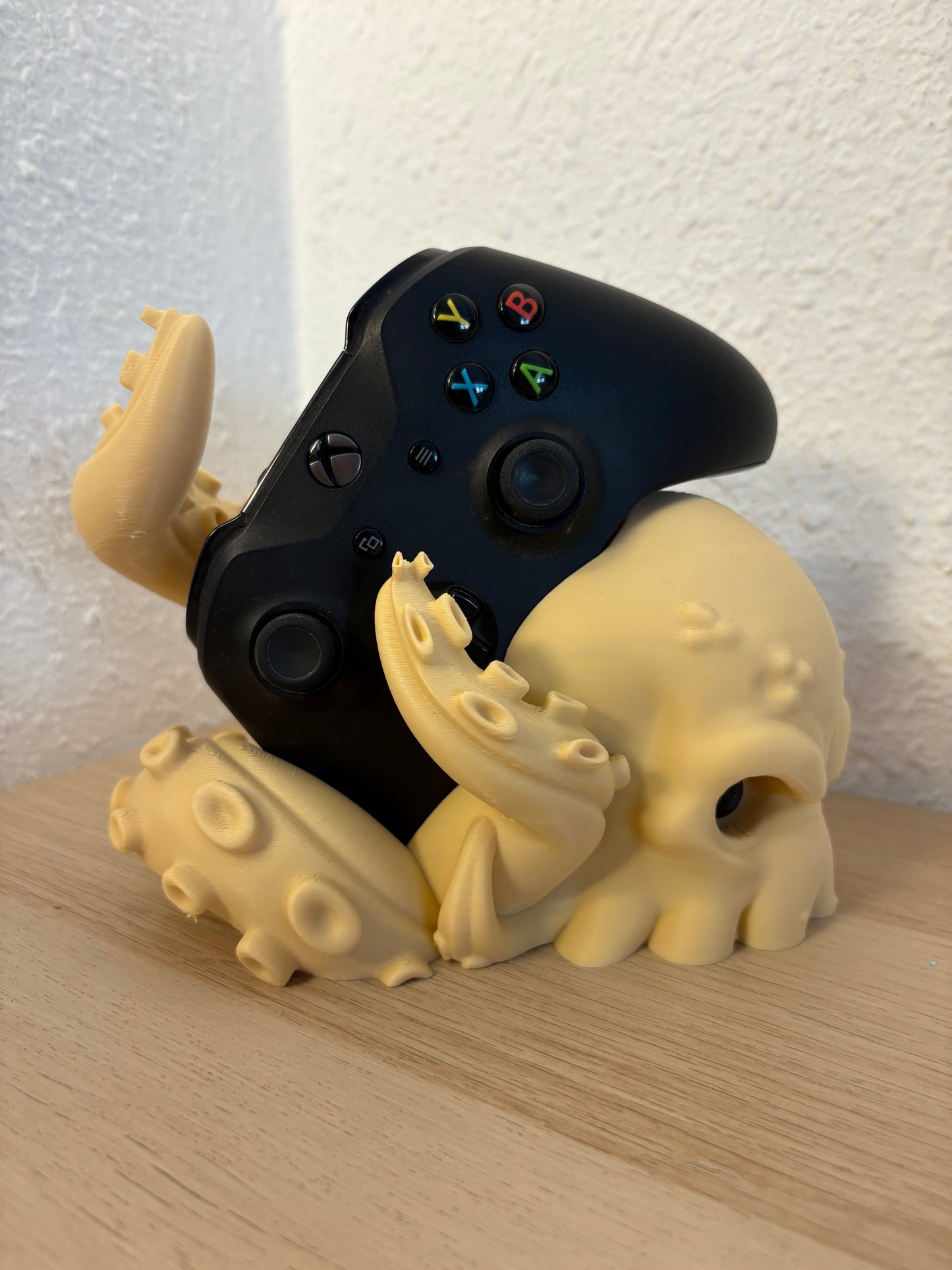 Kraken Xbox Controller Stand