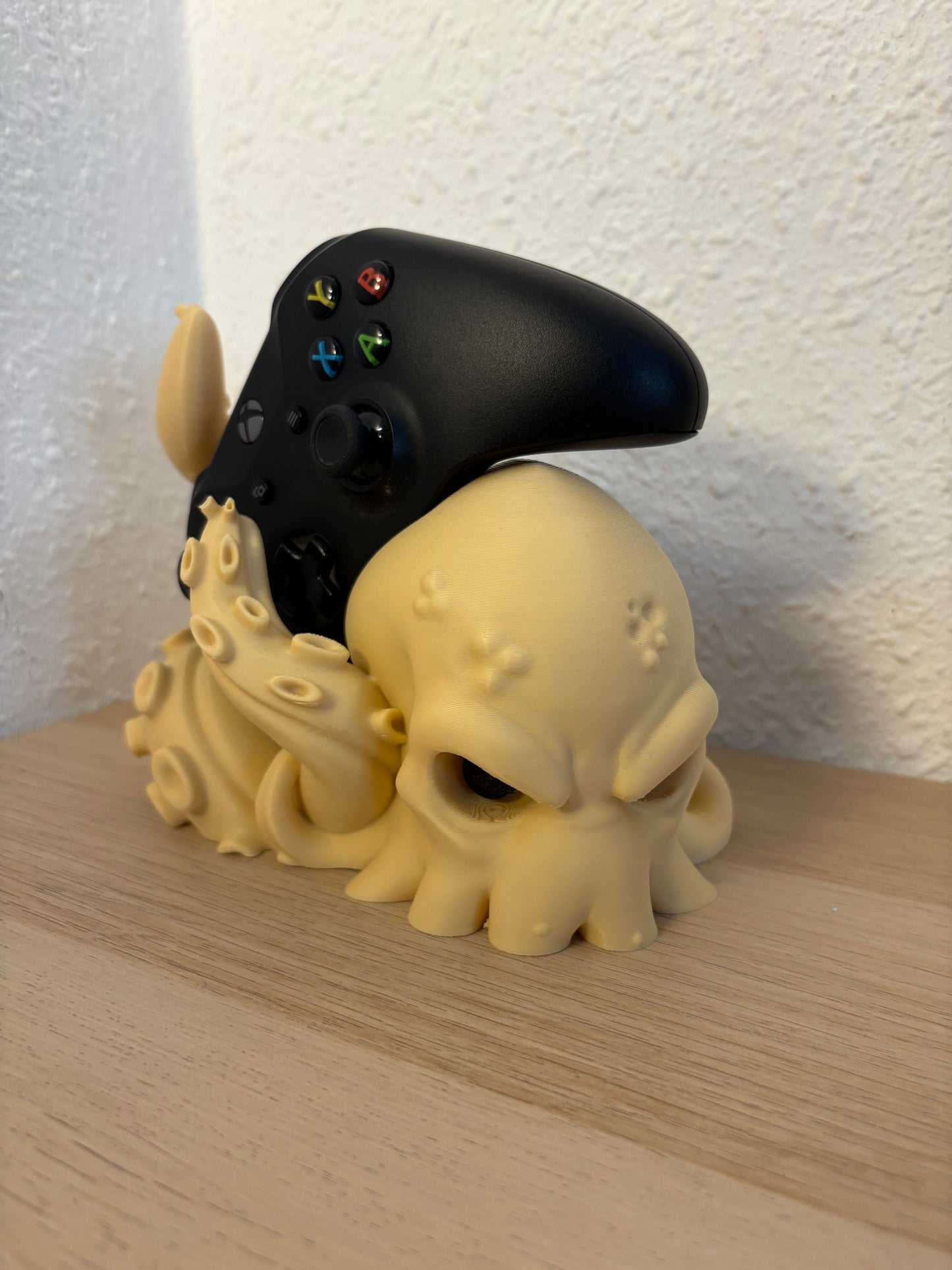 Kraken Xbox Controller Stand