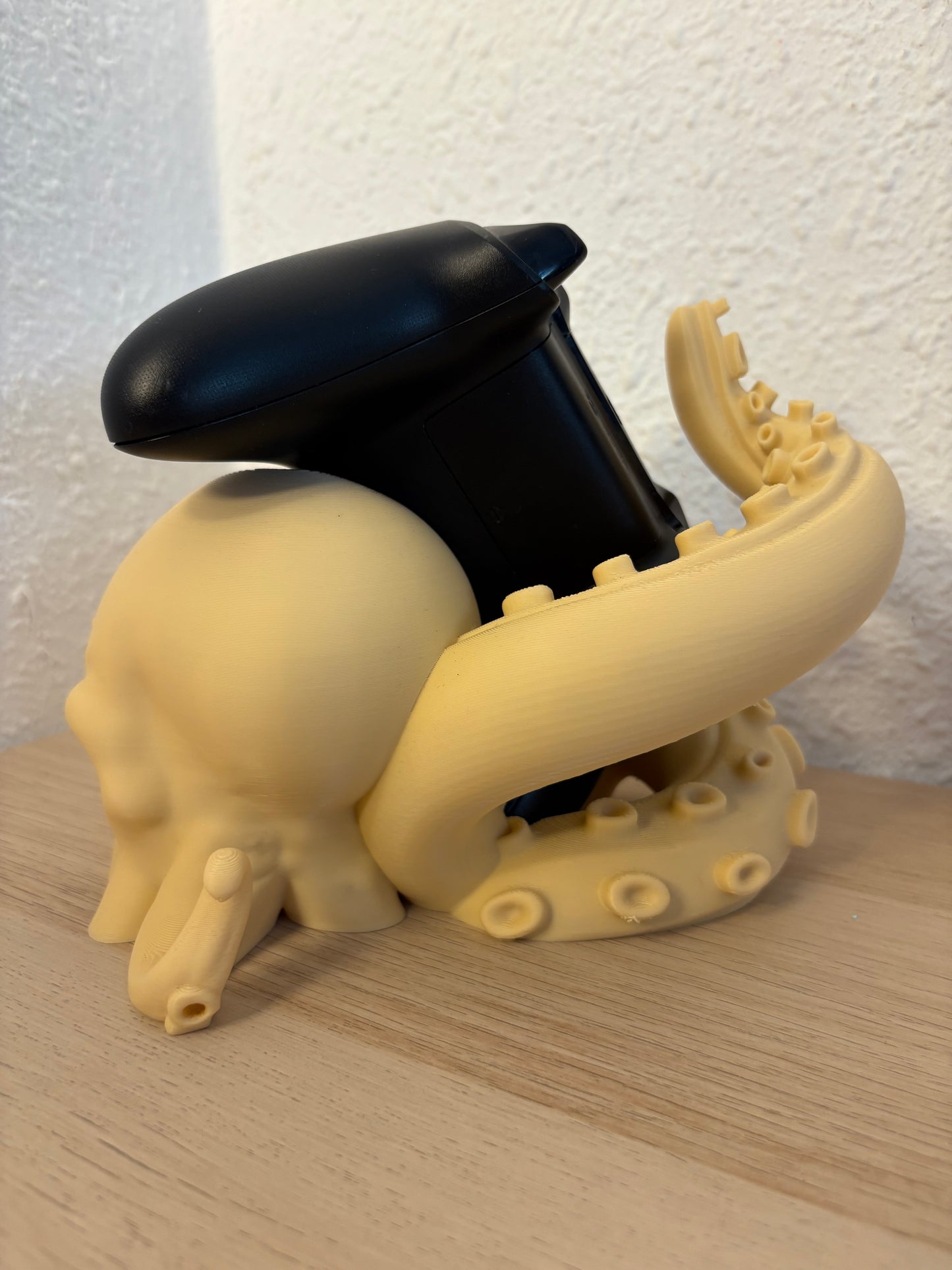 Kraken Xbox Controller Stand