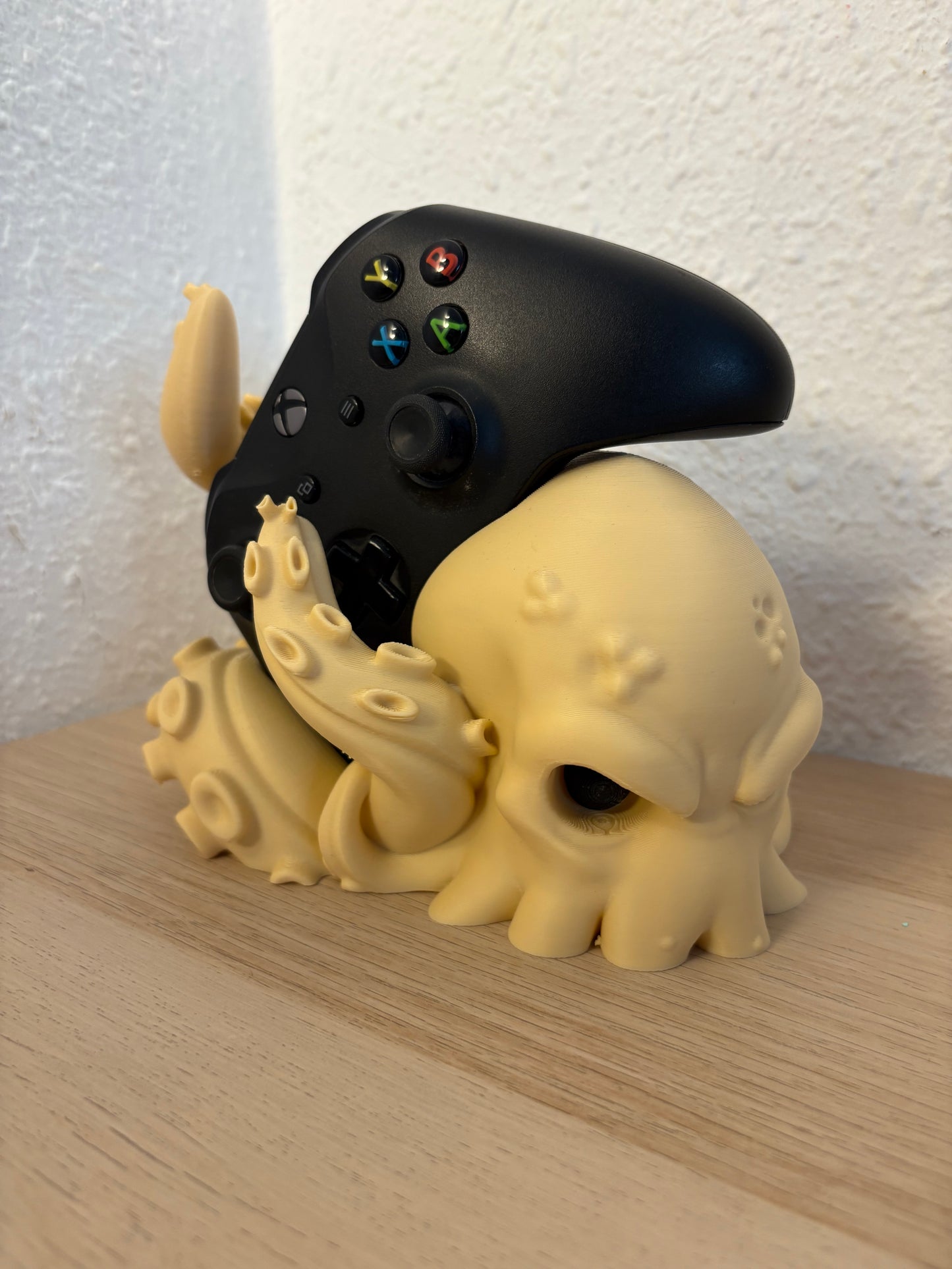 Kraken Xbox Controller Stand